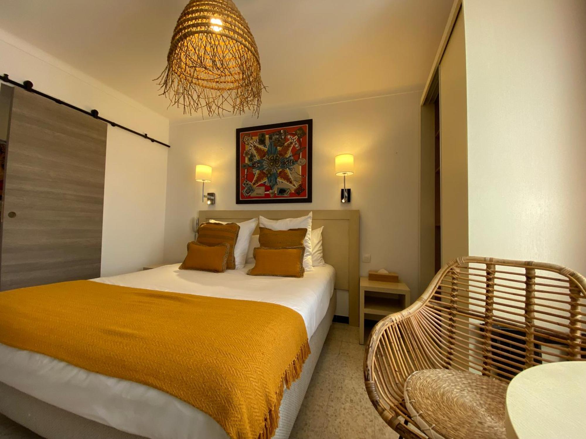 Hotel Le Neptune En Camargue 생트마리들라메르 외부 사진